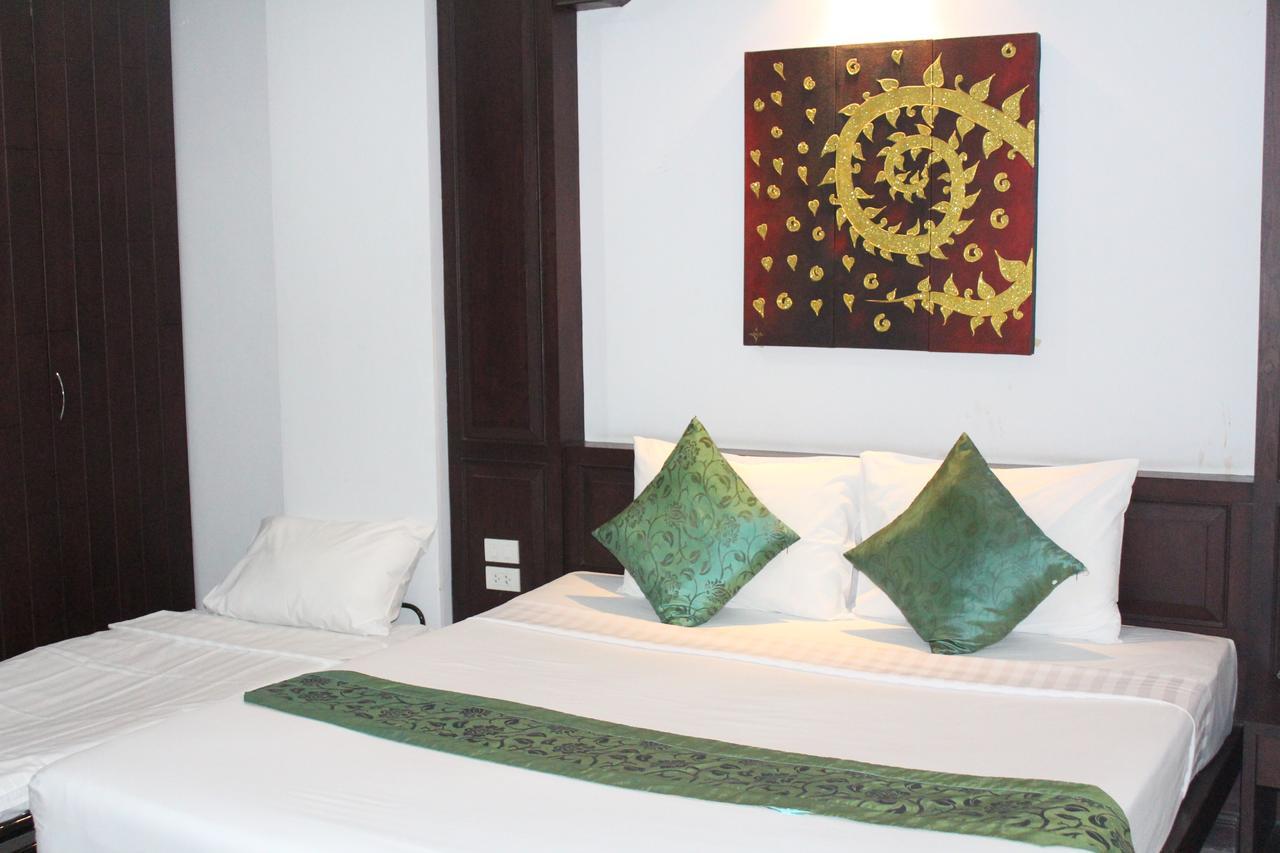 Patong Buri Hotel Esterno foto